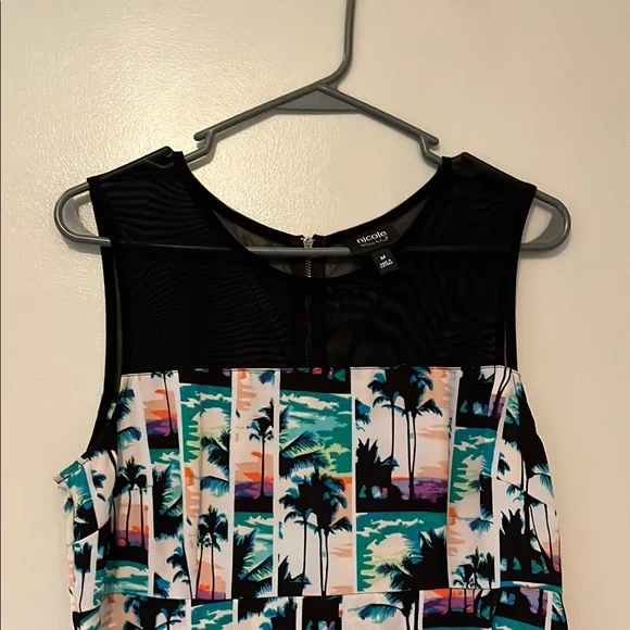 Nicole Black and Blue Graphic Tank Top - Picture 4 of 12